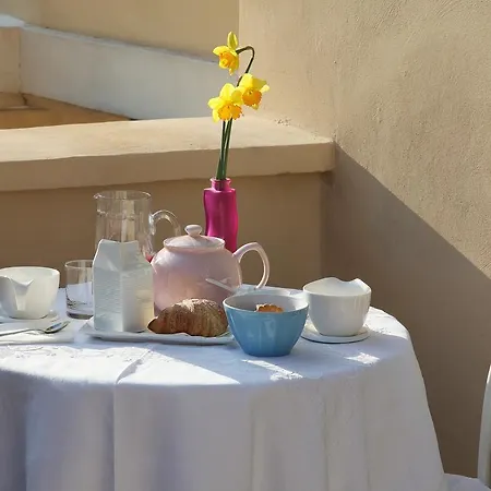 Big Johnny B Alojamento de Acomodação e Pequeno-almoço