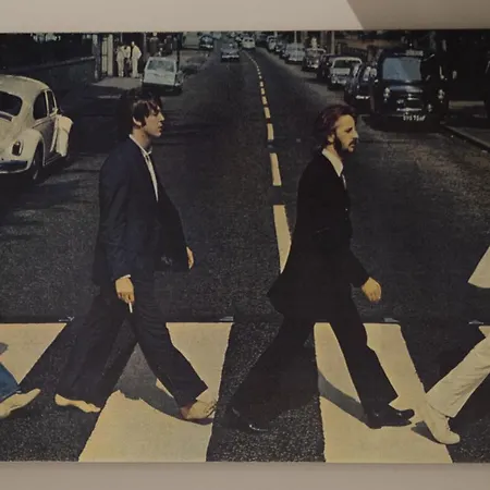 Big Johnny B Alojamento de Acomodação e Pequeno-almoço 4*