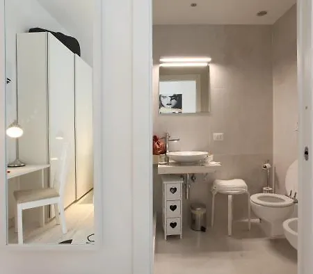 Big Johnny B Alojamento de Acomodação e Pequeno-almoço 4*