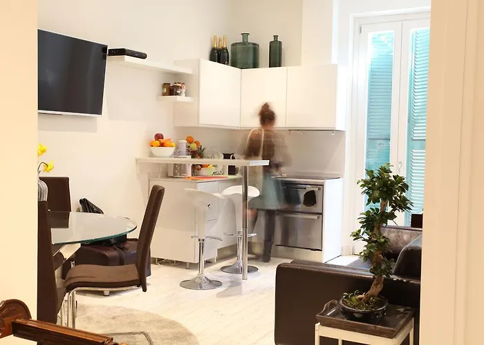 Big Johnny B 4* Ρώμη