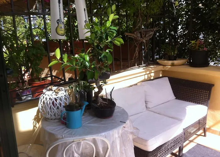 Big Johnny B Bed and Breakfast 4*