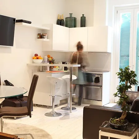 Big Johnny B 4* Rome