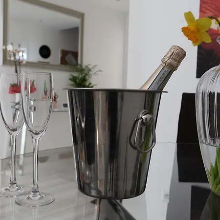 Big Johnny B Bed & Breakfast